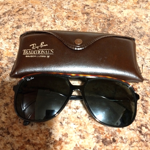 Vintage Ray-Ban Cats 500 Sunglasses Unisex